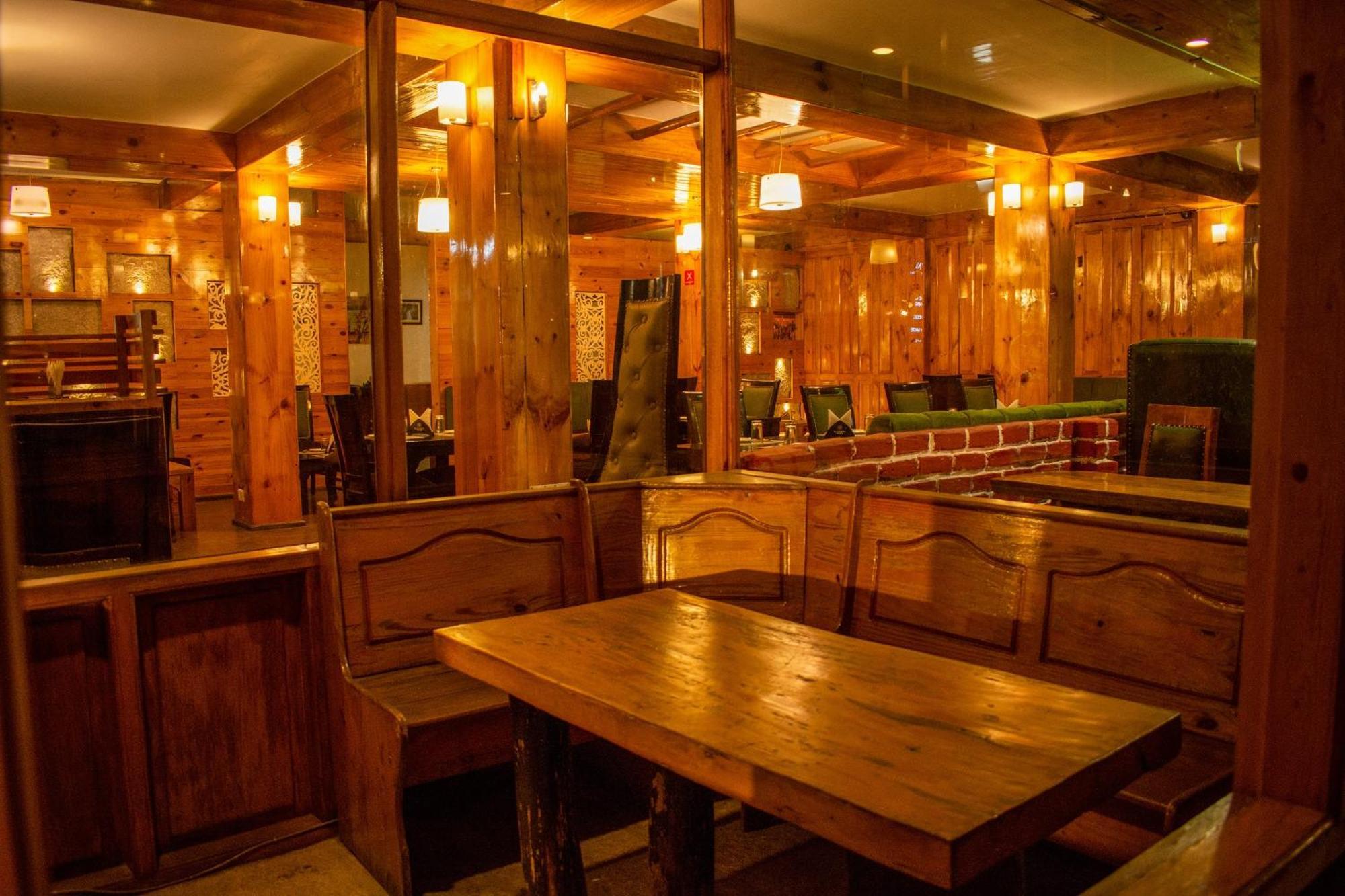 The Whispering Inn Resort And Bar 마날리 외부 사진